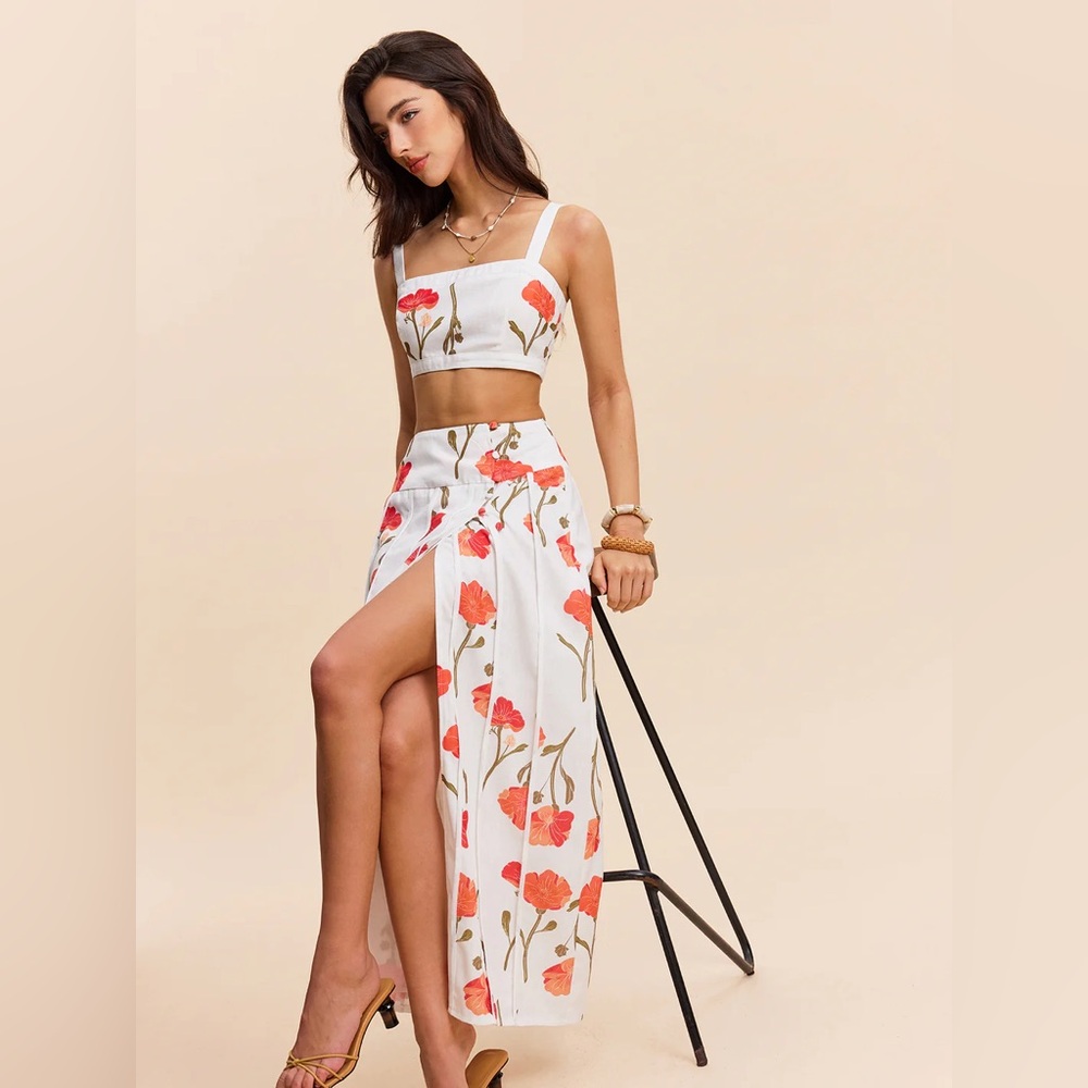 149 Commense Floral Crop Top With Skirt Set